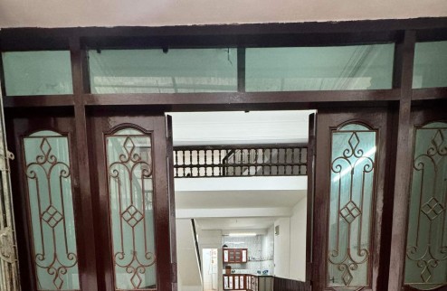 CHO THUÊ NHÀ NGÕ Ô TÔ VƯƠNG THỪA VŨ, NGUYỄN NGỌC NẠI, THANH XUÂN 3 TẦNG, 60M2, 15 TRIỆU